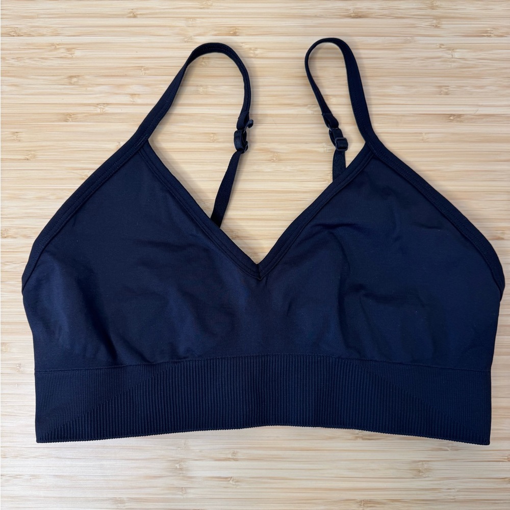 EUC Lululemon Ebb to Street Bra C/D